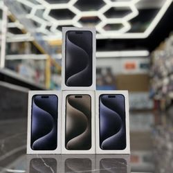 iPhone 15 Pro Max (Unlocked) (Take It Home In Payment/ llévatelo a casa en pagos)
