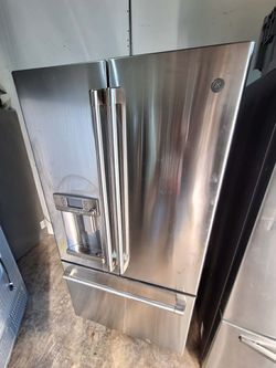 GE CAFE STAINLESS STEEL COUNTER DEPTH FRENCH DOOR REFRIGERATOR