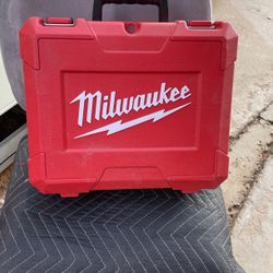 Milwaukee Case 