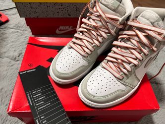 Women’s air Jordan 1 high OG size 5.5