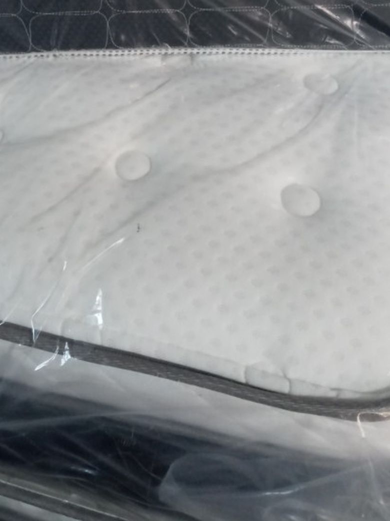 Full 🛏💤 #AnySizeAvailable✅💤 Pillow 🔝 Mattress💤