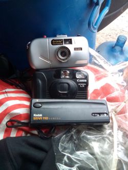 Camera set of 3