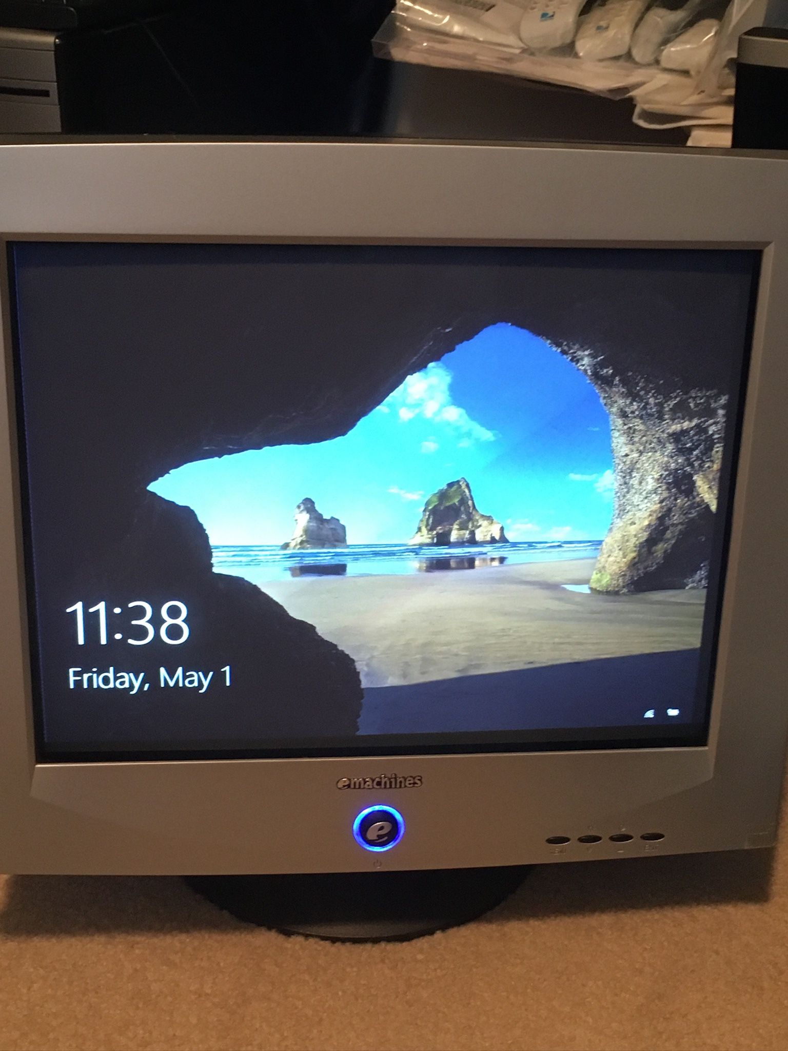 E Machines Computer Monitor $10 Or Free With Other Purchase