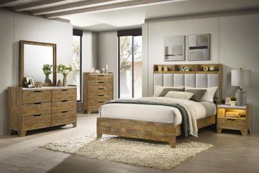 4PC Queen Bedroom Set with Queen bedframe, Dresser, MIrror, NIght stand On Sale Now