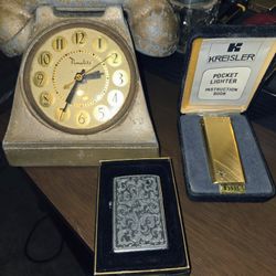 17 VINTAGE LIGHTERS & 3 CASES