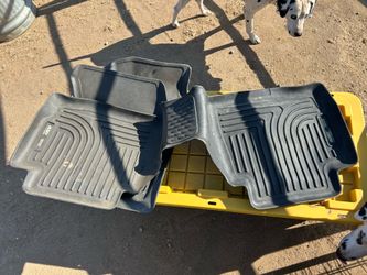 Husky floor mats car