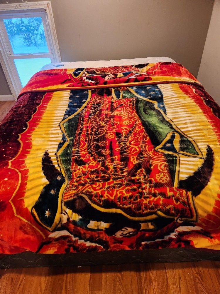 Cobijas DE Reversible Y Con Borrego. King Size