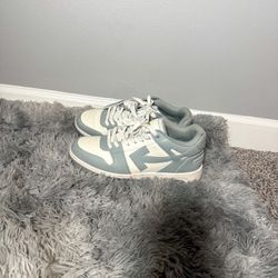 Off-White Sneakers 