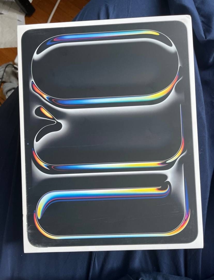 Apple iPad Pro M4 Unlocked.