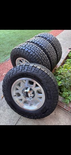 Dodge Ram 2500 rims 8x6.5 wheels Dodge Ram 2500 rims