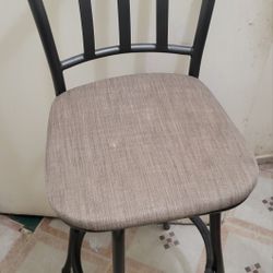 2 Chairs / Stools