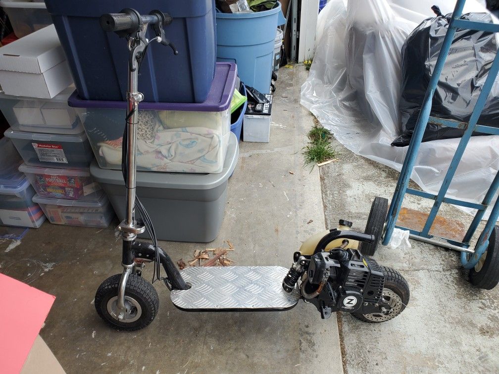 Selling My Zooma Gas Scooter! 250 Or Best Offer for Sale in Everett