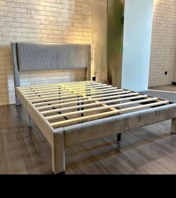 Full size bed
