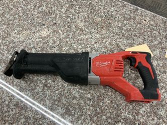 Milwaukee 18v sawzall reciprocating saw