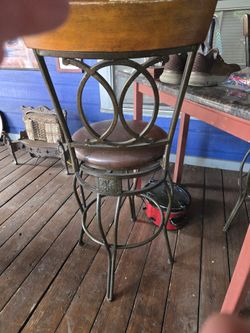 Bar Stool ,all Solid Just A Little Wear On Seat Other Then That Excellent Condition