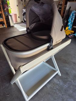 UPPAbaby bassinet and stand