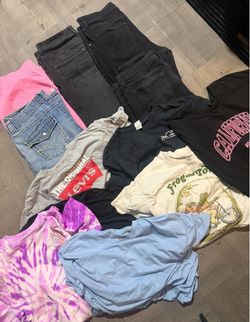 Mixed Clothing Bundle – Jeans and Graphic Tees