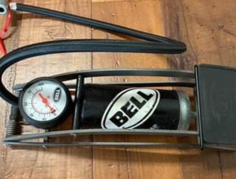 Bicycle Foot Pump with pressure gauge