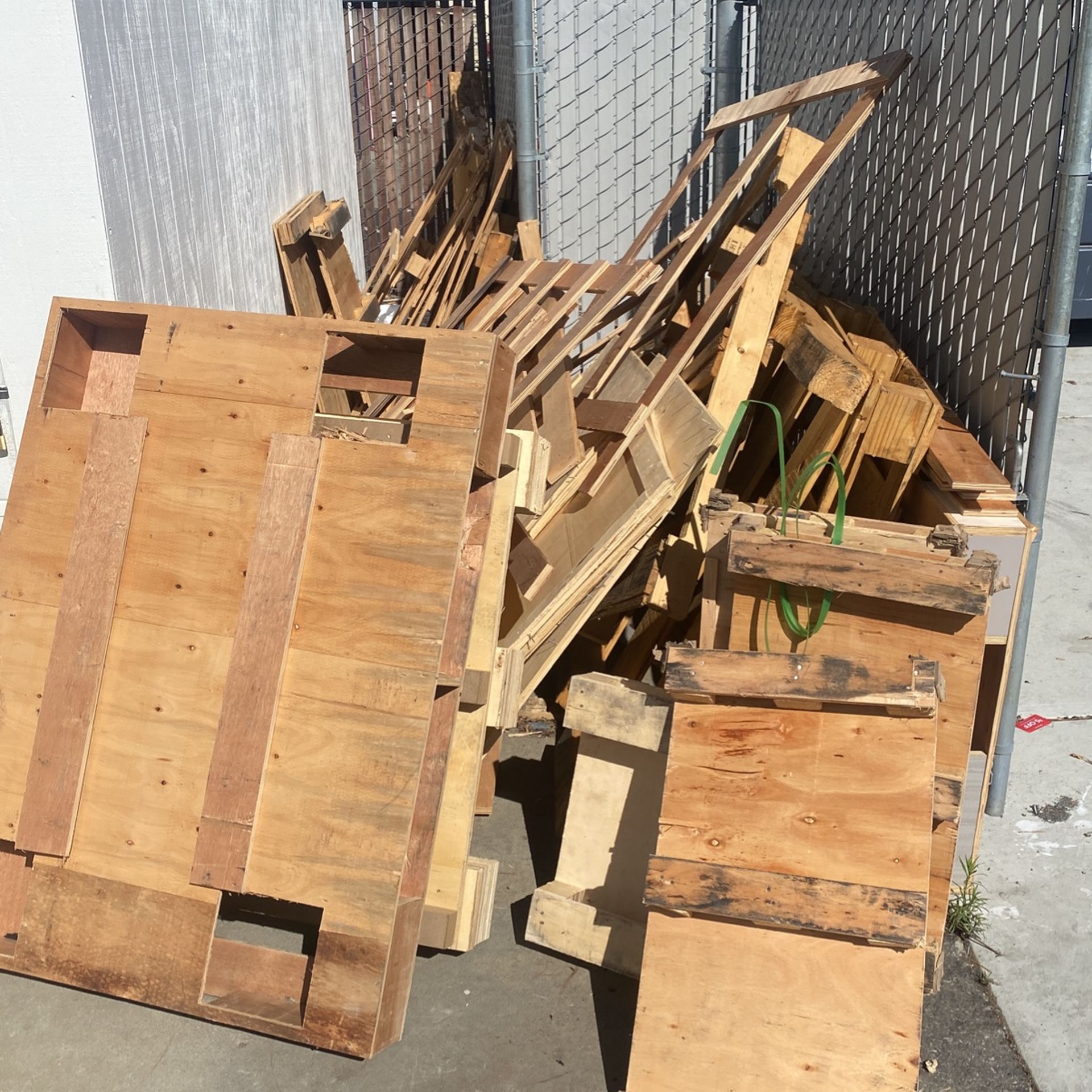 Free Pallets