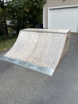 3'X8' Quarter Pipe DAVE & CODY QUARTER - Skate Ramp - Prebuilt