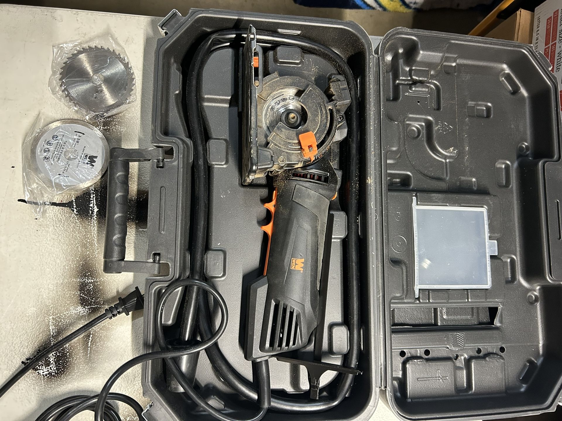 WEN Portable Saw-Only Used Once W/ Orig Case