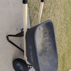 Truper Wheelbarrow 