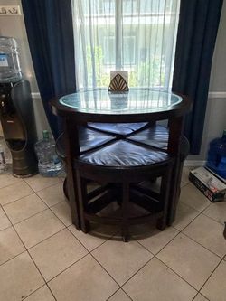 Round Glass-Top Pub Table with 4 Stools