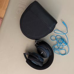 Bose Noise Cancelling Headphones 