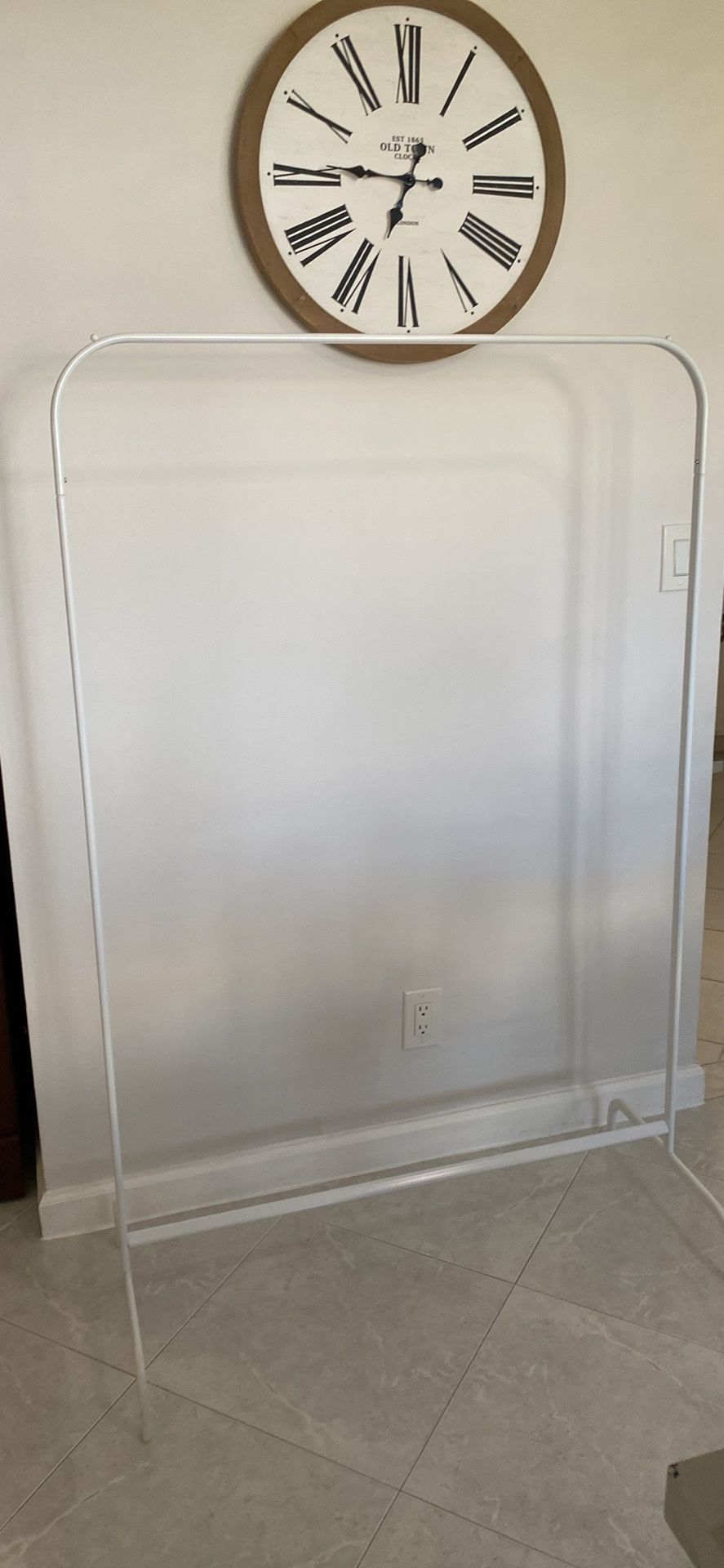 Clothes Rack