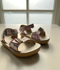 Floral saltwater Sandals