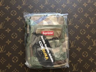 Supreme camo bag