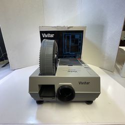Vivitar Auto Focus Slide Projector 3000AF With Box Tray Remote Bulb - Tested