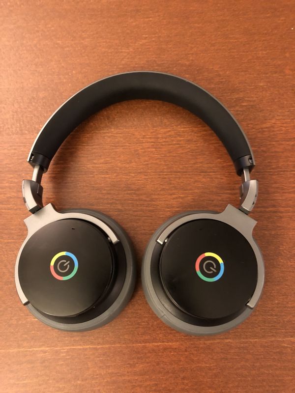 Brand new Google Noisecancelling wireless headphones in excellent