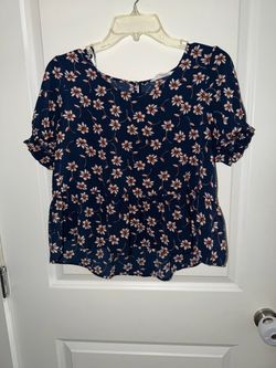 Hippie Rose Navy Floral Peplum Blouse size large