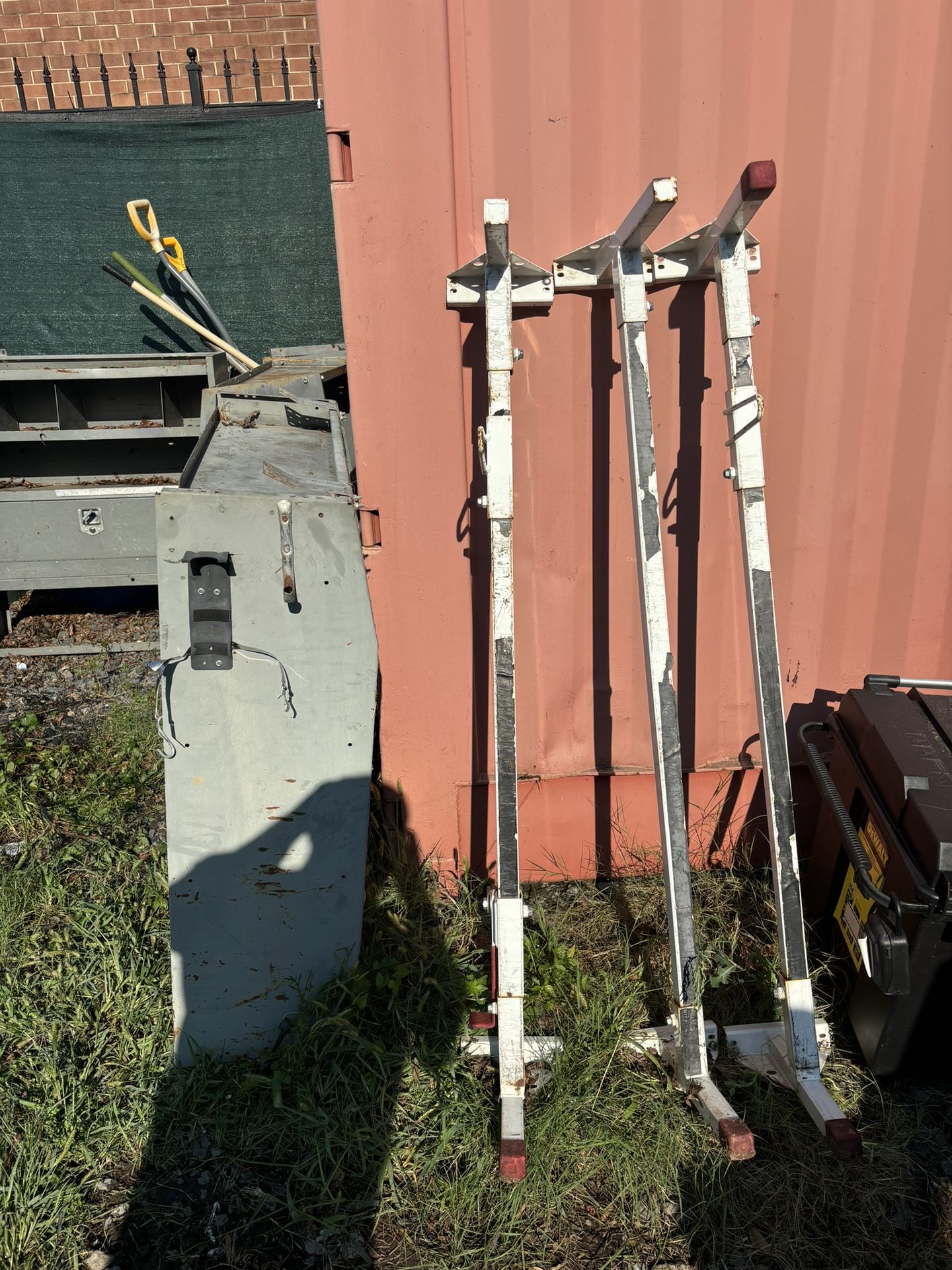 Chevy/Ford Express Van Ladder Rack