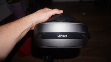 2 VR Devices