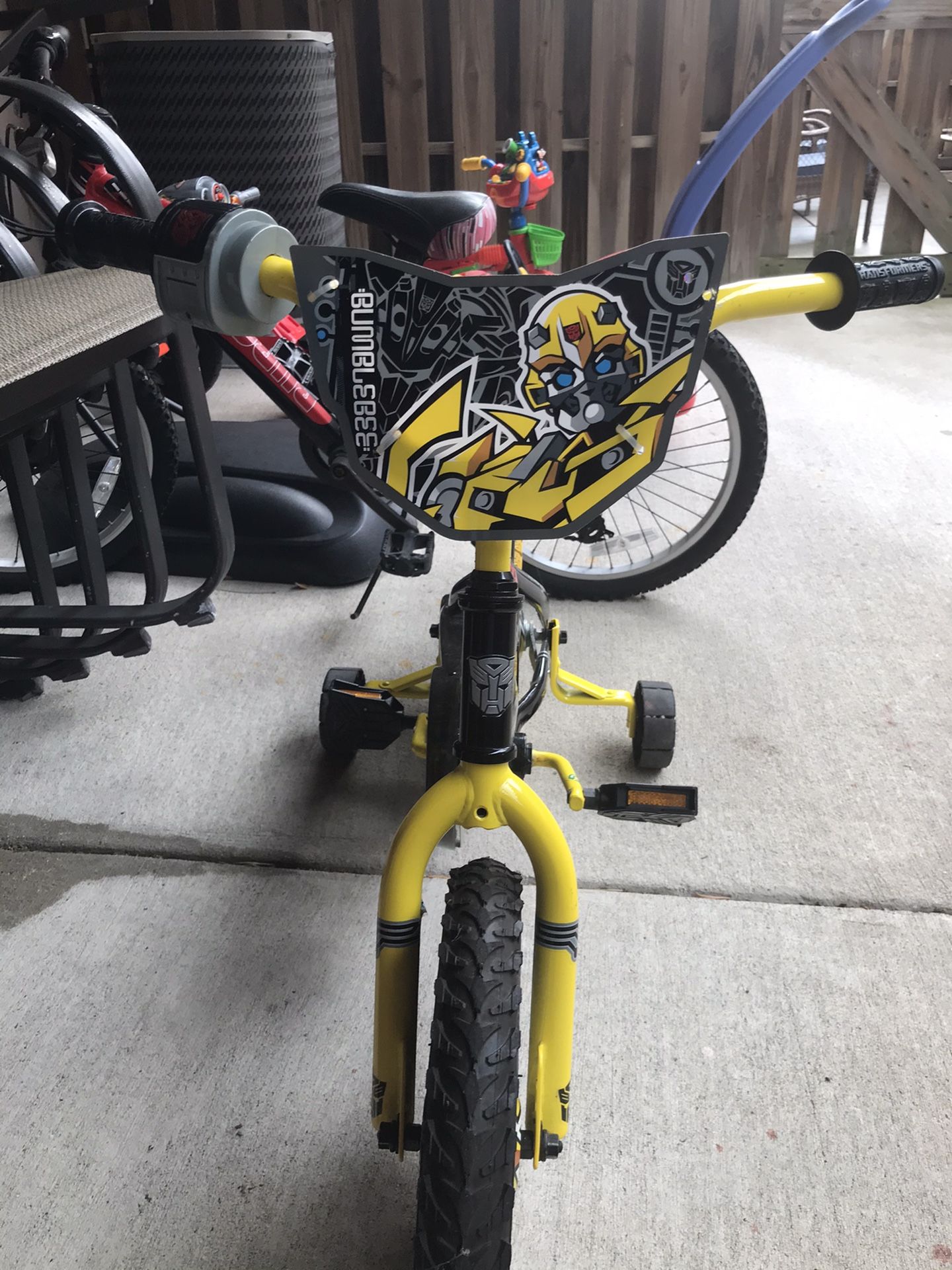 Transformers Bumblebee Bike w/Training Wheels