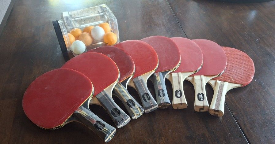 Stiga Ping Pong Table, 8 Paddles &Net