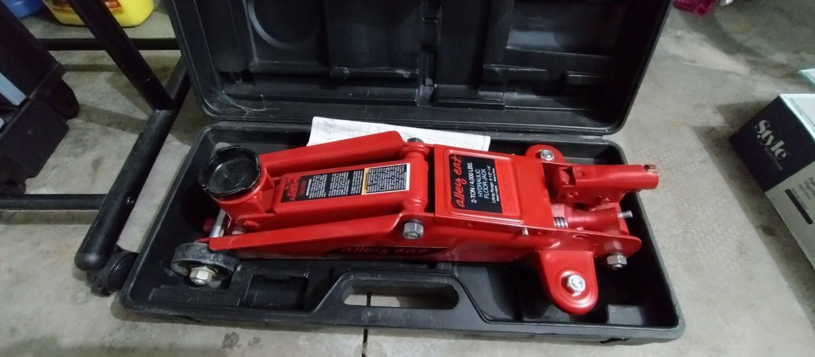 Alley Cat 2 Ton Jack