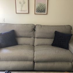 Recliner Couch Great Condition! 