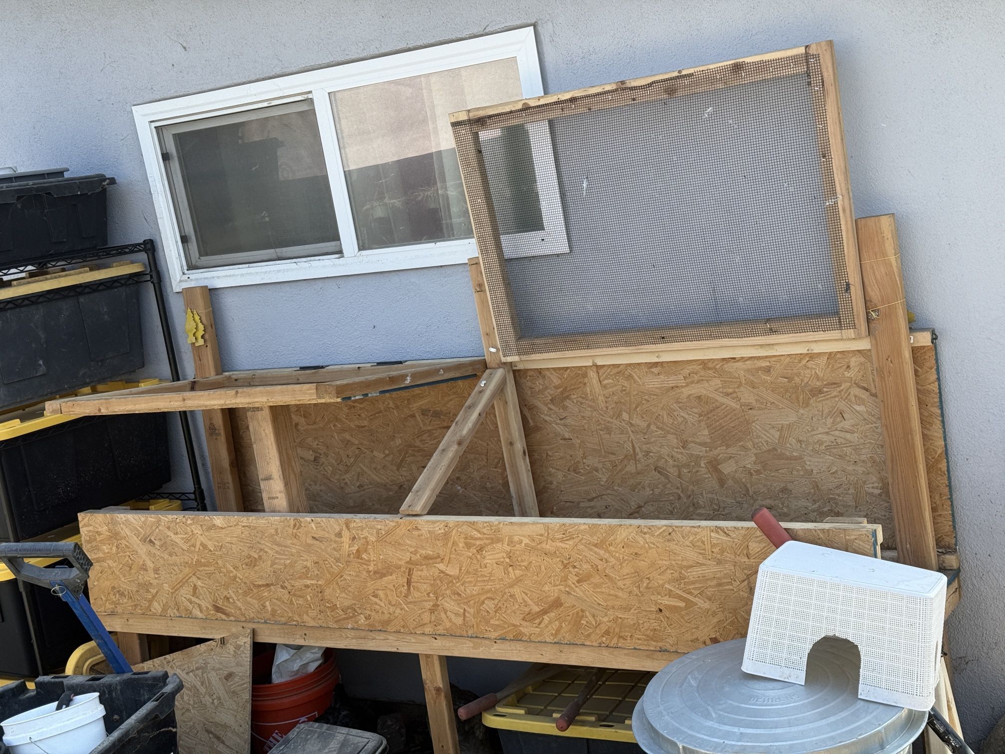 Chicken Coop Used For Brooder Chicks Quail Hutch