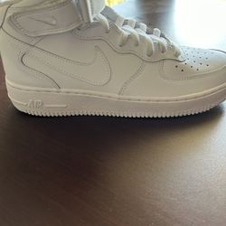 Size 9 Brand New Nike Air Force One Shoes 