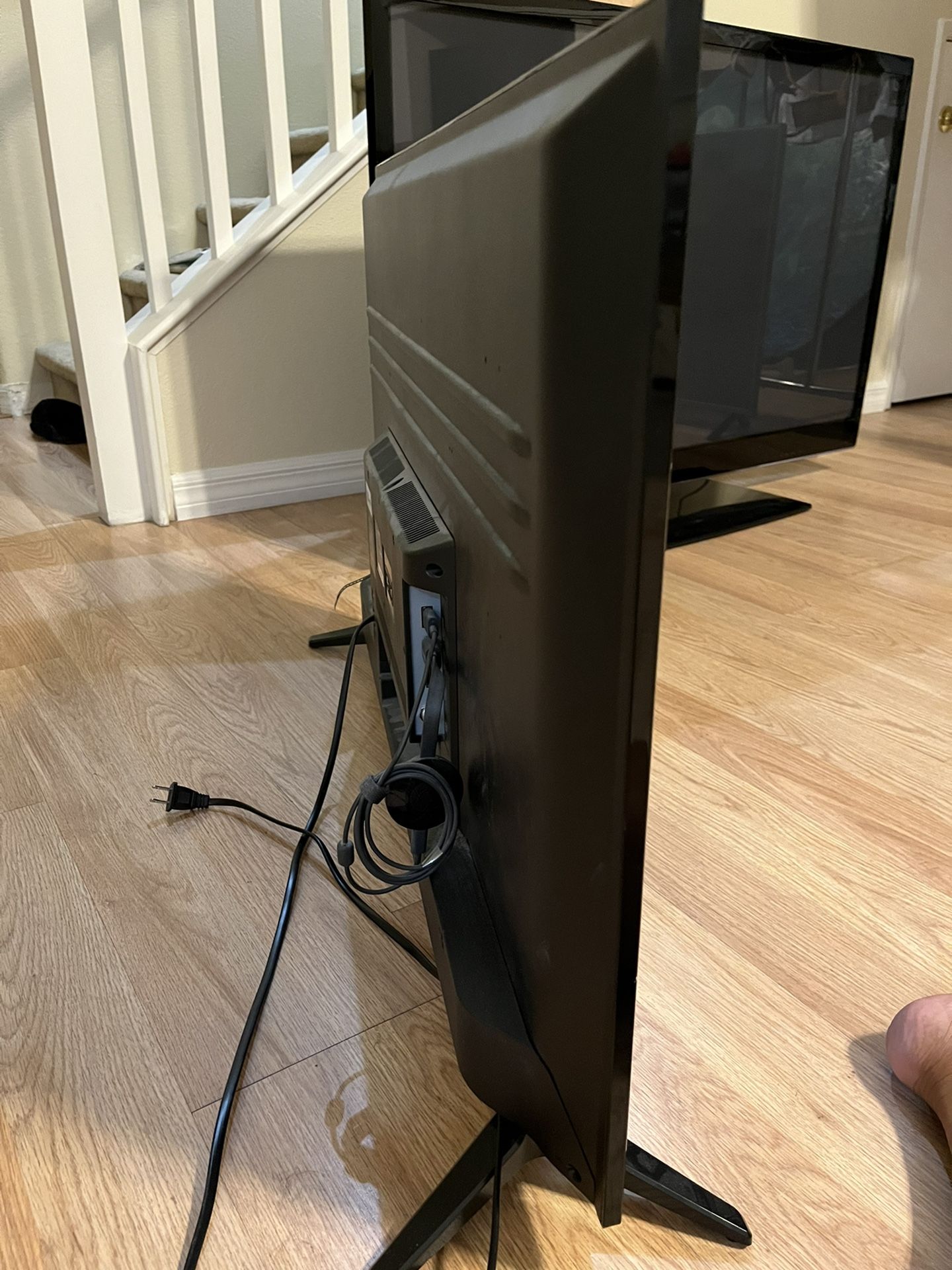 2018 Insignia 40 Inch TV for Sale in Riverside, CA OfferUp