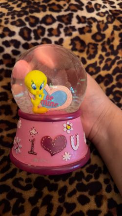 Tweety SnowBall W/Music Box