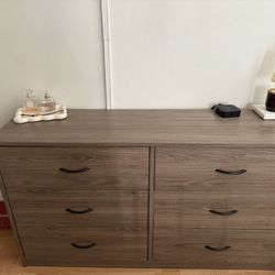 6-Drawer Dresser