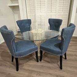 Copenhagen Round Dining Table & 4 Chairs