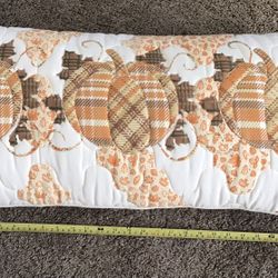  BRAND NEW with TAGS~Thanksgiving Decorative Throw Pillows~beautiful details~Save for Next Holiday