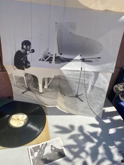 Poster : Original 1971 Poster Of John Lennon at His Piano
