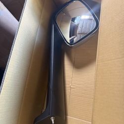 New Freightliner Cascadia 2018+, Hood Mirrors Assembly with Heater (pair)
