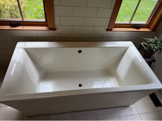 Bath Tub